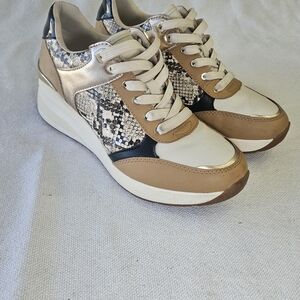 ALDO SIZE 7.5 WOMENS SHOES,ALDO ICONISTEP SNEAKERS BLING SNAKE